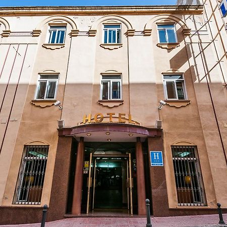 Hotel Victoria Linares  Kültér fotó
