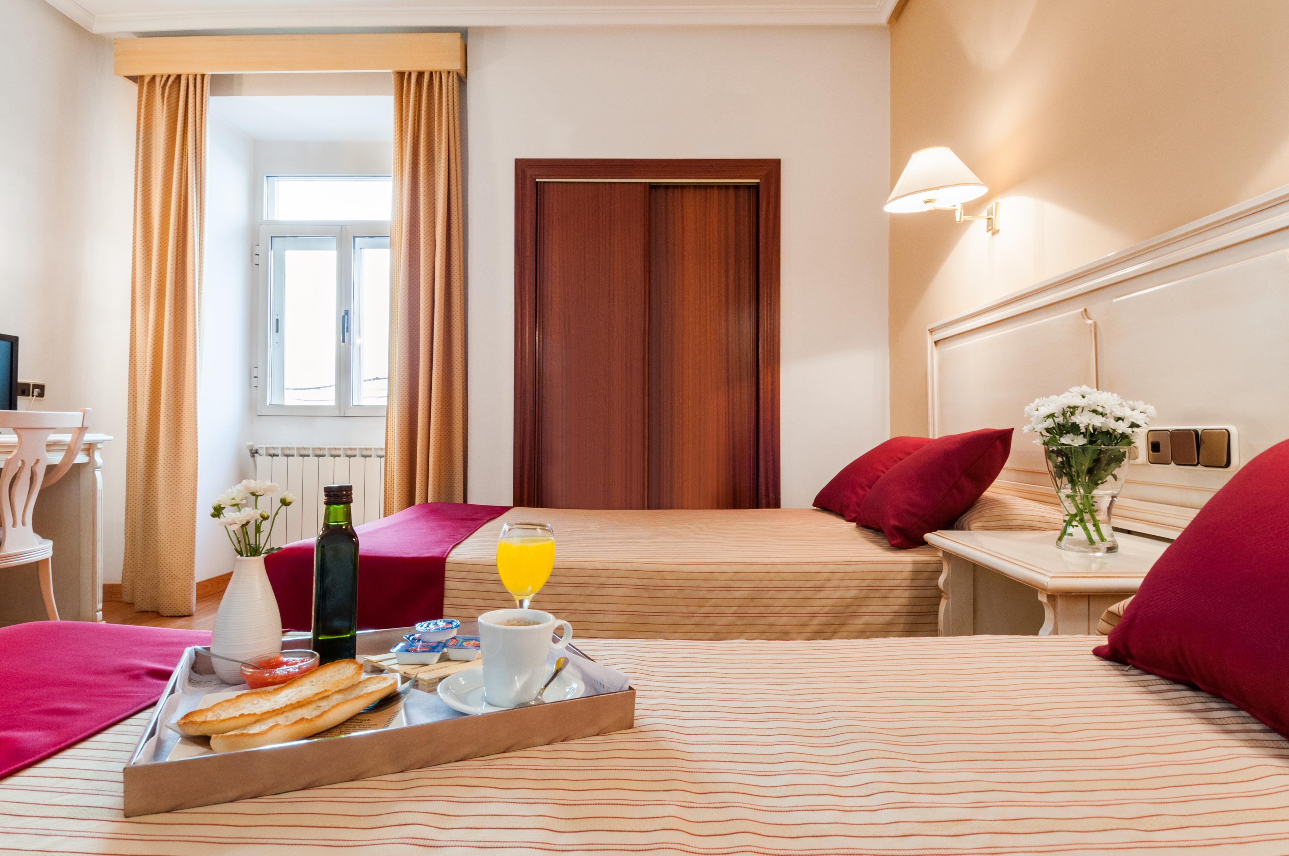 Hotel Victoria Linares  Kültér fotó